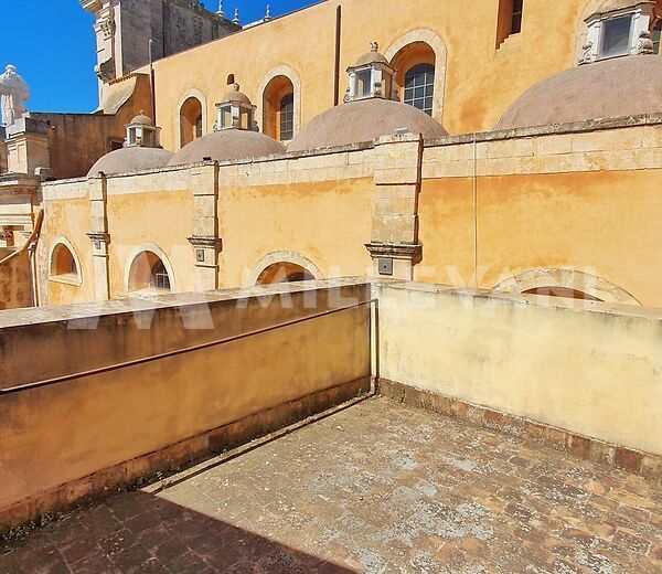 Casa indipendente con vista sulla Basilica di Santa Maria Maggiore ad Ispica
