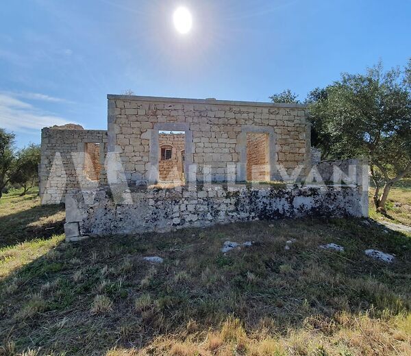 Fabbricato rurale con vista sul centro storico di Modica