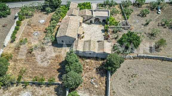 Antica Masseria tra Modica e Frigintini