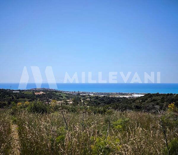 Lotto di terreno agricolo vista mare a Scicli
