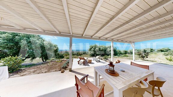 Villa vista mare a pochi minuti dalla splendida borgata di Sampieri