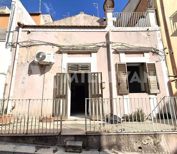 Casa singola a 300 metri dalla spiaggia di Raganzino, Pozzallo