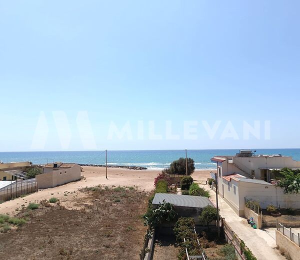 Villa vista mare a Donnalucata