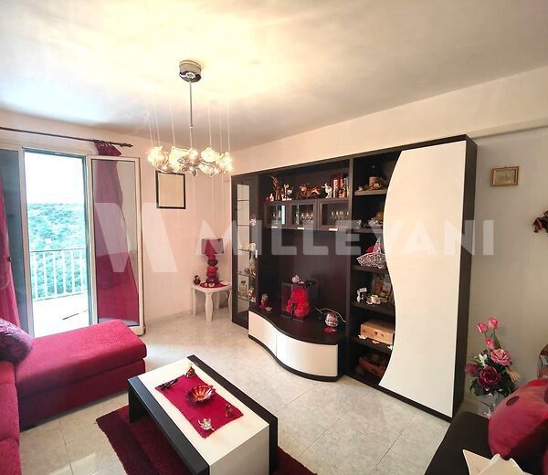 Third-floor apartment in Jungi, Scicli