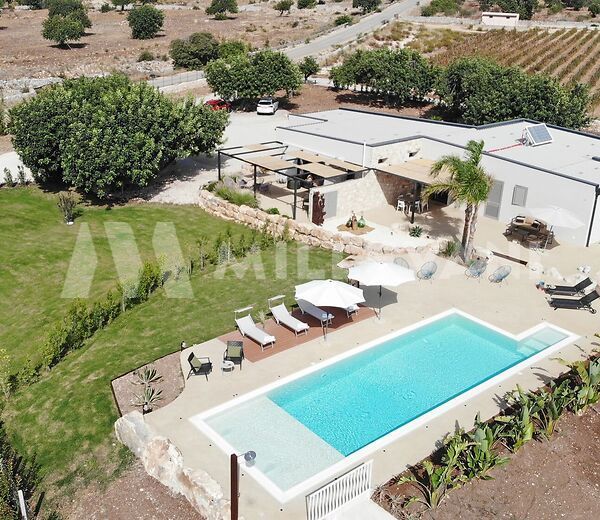 Villa con piscina nei pressi di Donnalucata