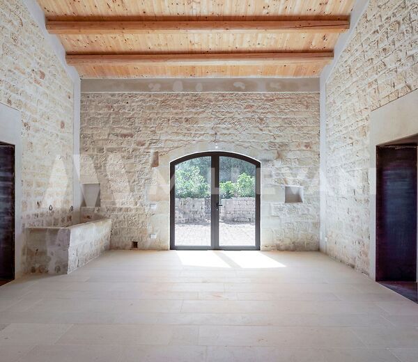 Antico Baglio in pietra nel Val di Noto