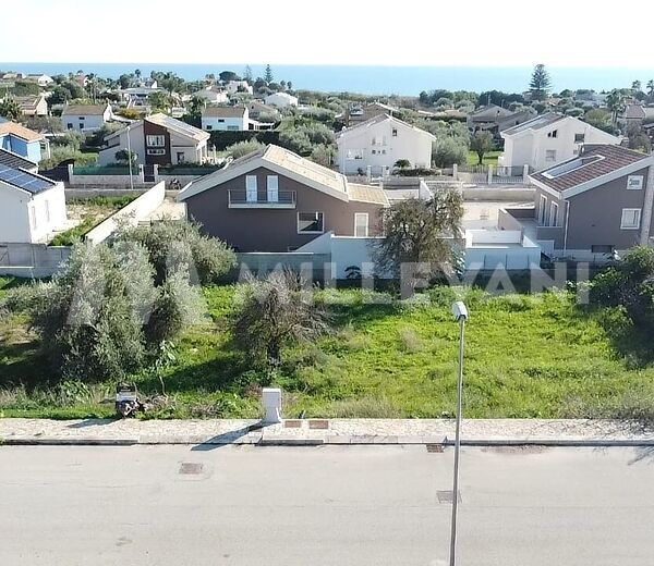 Terreno edificabile a 500 m dal mare