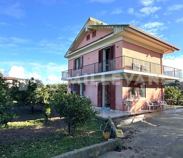 Villa indipendente in Val di Noto