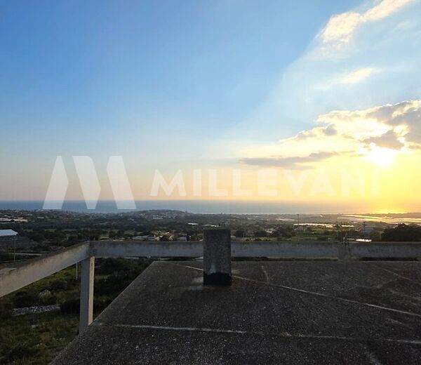 Villetta a schiera allo stato rustico tra Scicli e Cava d’Aliga