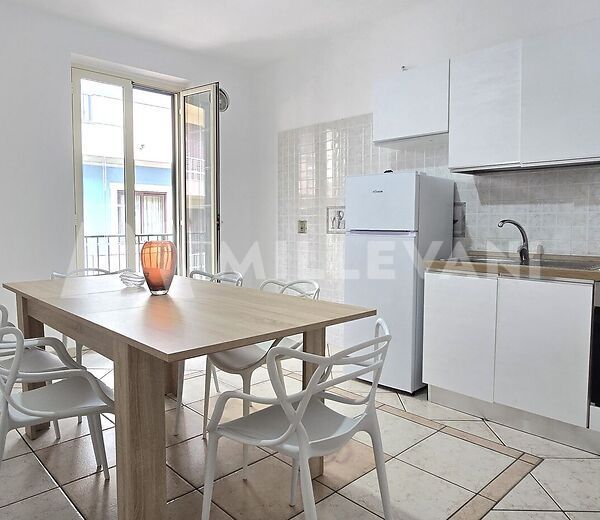 Bright first-floor apartment in Pozzallo