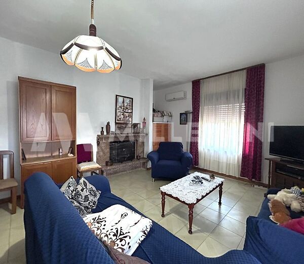 Villa indipendente immersa nel verde del territorio siciliano, Rosolini