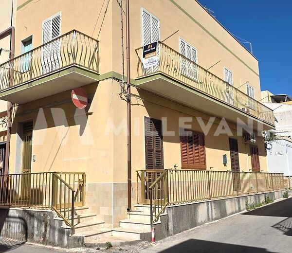 Casa indipendente a pochi passi dal mare a Donnalucata