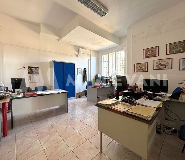 Locale Commerciale a Ragusa
