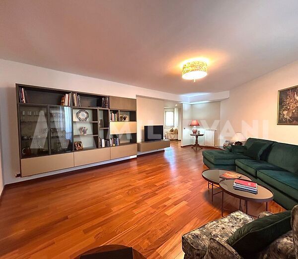 Fifth-Floor Apartment in Modica