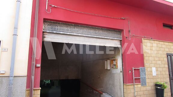 Garage for sale in a central area in Pozzallo