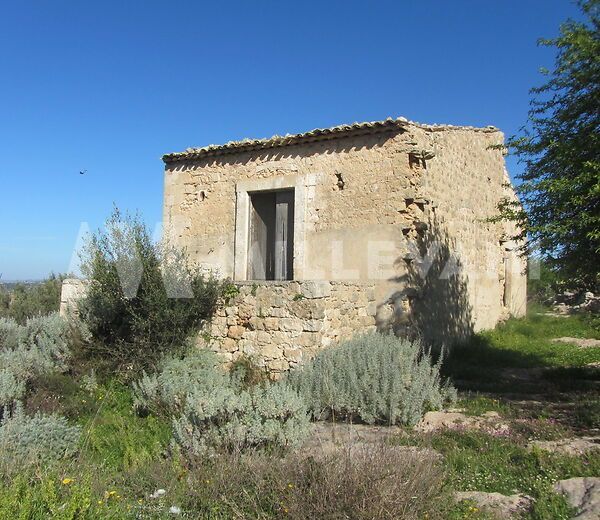 Caseggiato rurale in vendita a Cava D&amp;#039;Aliga