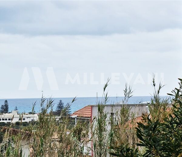 Villa at the rustic state in Marina di Modica